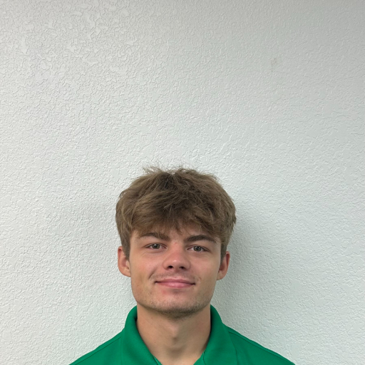 Zachary Kurtz headshot.