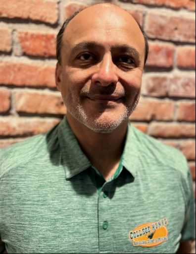 Lorenzo Mendoza headshot.