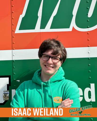 Isaac Weiland headshot.