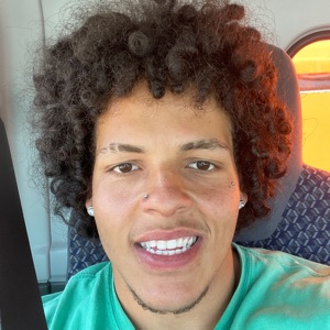 Marcello Olave headshot.