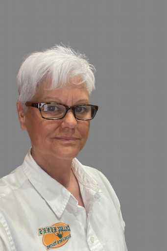 Denise Rivera headshot.