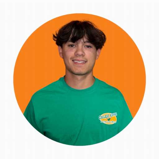 Noah Bennett headshot.