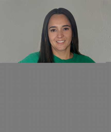 Leah Curtis headshot.