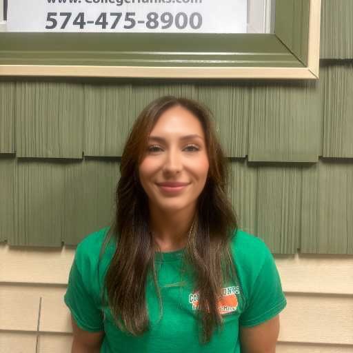 Nysa Kosic headshot.