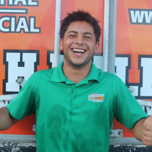 Thomas Gomez headshot.