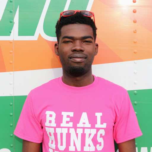 Daniel Bennett headshot.