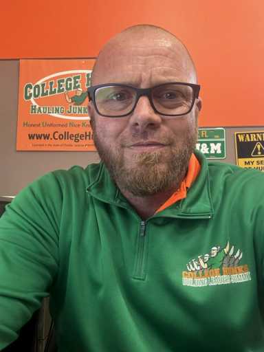 Brandin Tolbert headshot.