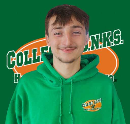 Alex Marinelli headshot.