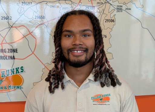 Cameron Spence headshot.