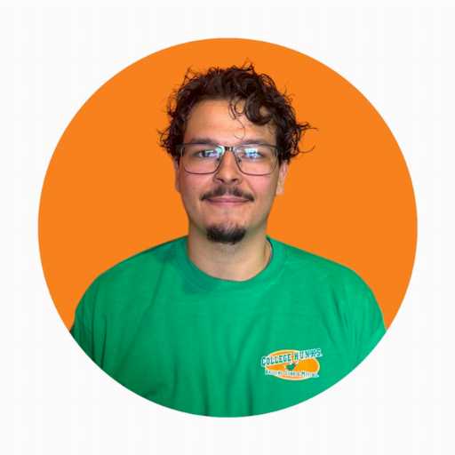 Kenneth Meacham headshot.