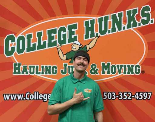 Cameron Graham headshot.