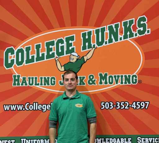 Zachary Bushong headshot.