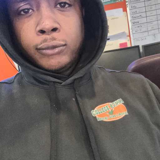 Johnnie Ballard headshot.