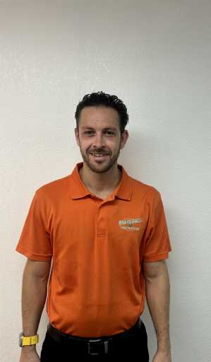 Jonah Scantlin headshot.