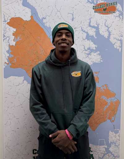 Malik Nelson headshot.