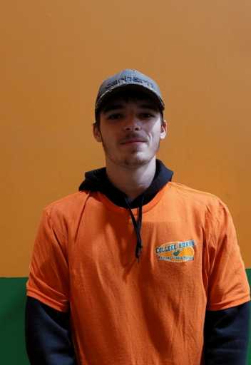 Edward Dobrydnia headshot.