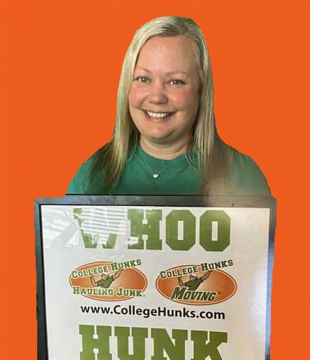 Kelly Irons headshot.