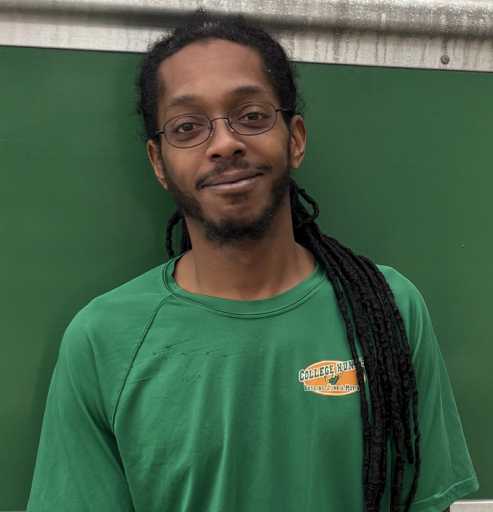 Chris Hunt headshot.