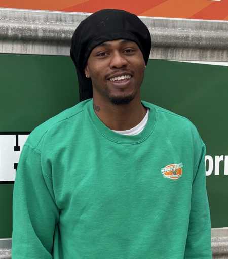 Dyon Thomas headshot.