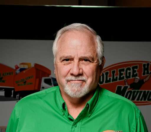 Dean Hudgeons headshot.