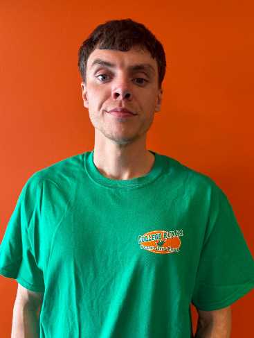 Isaac Lewis headshot.