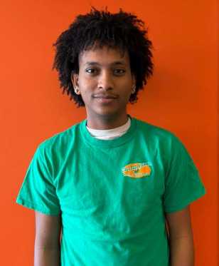 Bereket Arefaine headshot.