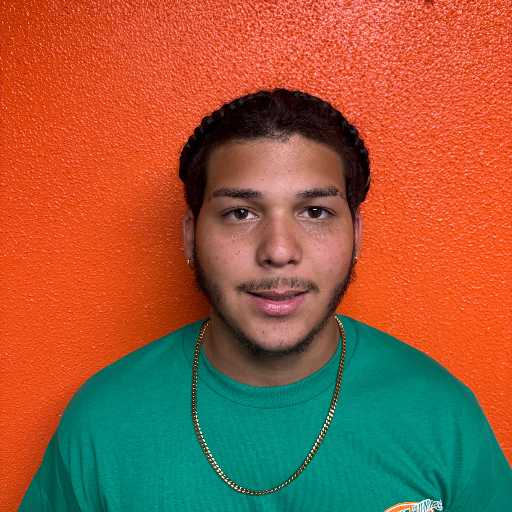 Alex Martinez Torruellas headshot.